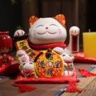 Mèo Thần Tài  Vẫy Tay, Mèo May Mắn Maneki Neko Thiên khách vạn lai 20cm Kèm Đệm Và Hộp Đẹp