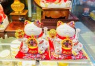 Mèo Thần Tài  May Mắn Maneki Neko Chiêu Tài Tiến Bảo 20cm Kèm Đệm Và Hộp Đẹp