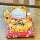 Mèo Thần Tài Vẫy Tay, Mèo May Mắn Maneki Neko Làm Ăn Tấn Tới 18cm Màu Vàng Kèm Đệm Và Hộp Đẹp