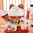 Mèo Thần Tài  May Mắn Maneki Neko Kinh Doanh Hưng Thịnh 20cm Kèm Đệm Và Hộp Đẹp