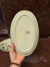 Đĩa bầu dục vẽ hoa sen Bát Tràng số 2 kích cỡ 26x17cm