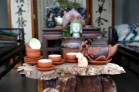 Bộ Ấm Chén Tử Sa Đắp Phù Dung Đỏ Đen Tách Lót