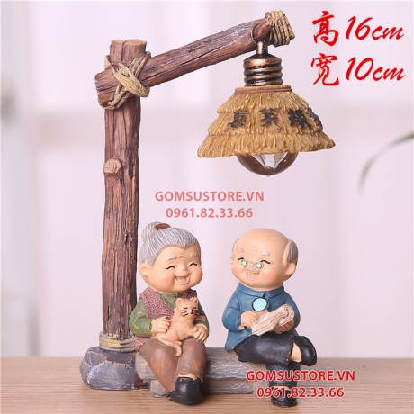 Bộ tượng ông bà anh mẫu mới nhất - Tượng trang trí nhà cửa ông bà đèn đánh ôm mèo 16x11cm