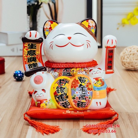 Mèo Thần Tài  Vẫy Tay, Mèo May Mắn Maneki Neko Chiêu tài lộc 20cm Kèm Đệm Và Hộp Đẹp