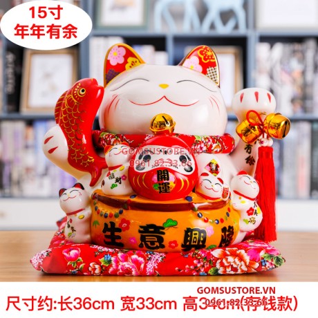 Mèo Thần Tài  Tiết Kiệm, Mèo May Mắn Maneki Neko Vua cá niên niên hữu dư 34cm Kèm Đệm Và Hộp Đẹp