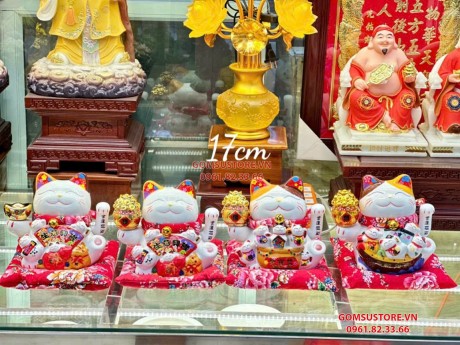 Mèo Thần Tài Vẫy Tay, Mèo May Mắn Maneki Neko Làm Ăn Tấn Tới 18cm Kèm Đệm Và Hộp Đẹp