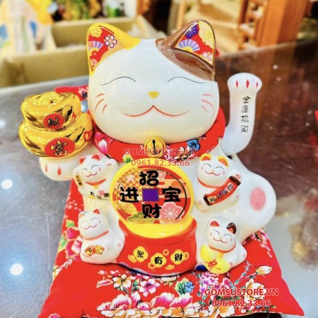 Mèo Thần Tài  May Mắn Maneki Neko Chiêu Tài Tiến Bảo 20cm Kèm Đệm Và Hộp Đẹp