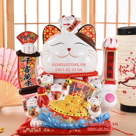 Mèo Thần Tài May Mắn Maneki Neko Thuận Buồm Xuôi Gió 22cm Kèm Đệm Và Hộp Đẹp